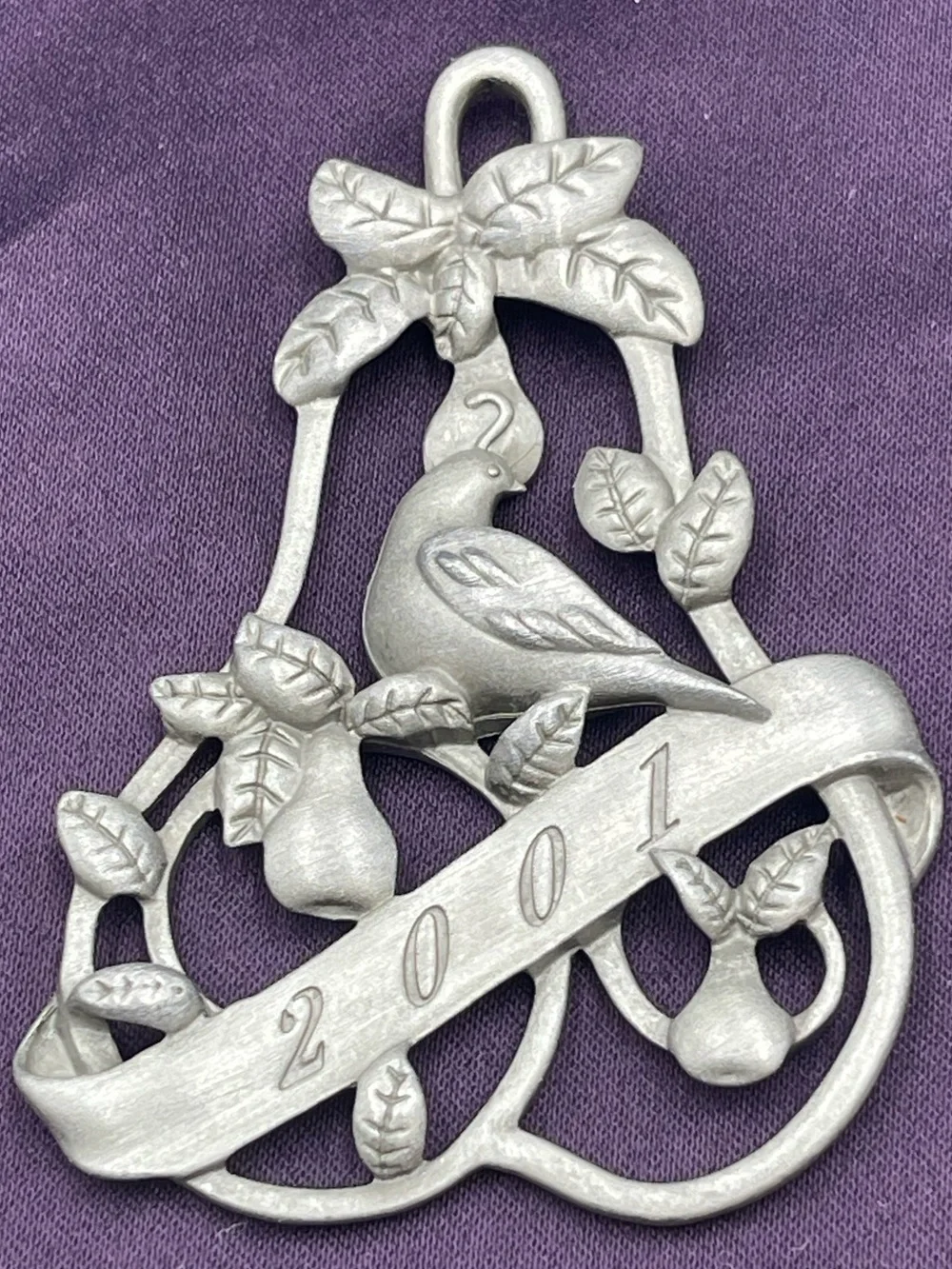 VTG Avon Annual Solid Pewter Ornament: Christmas “2001” Partridge in a Pear Tree